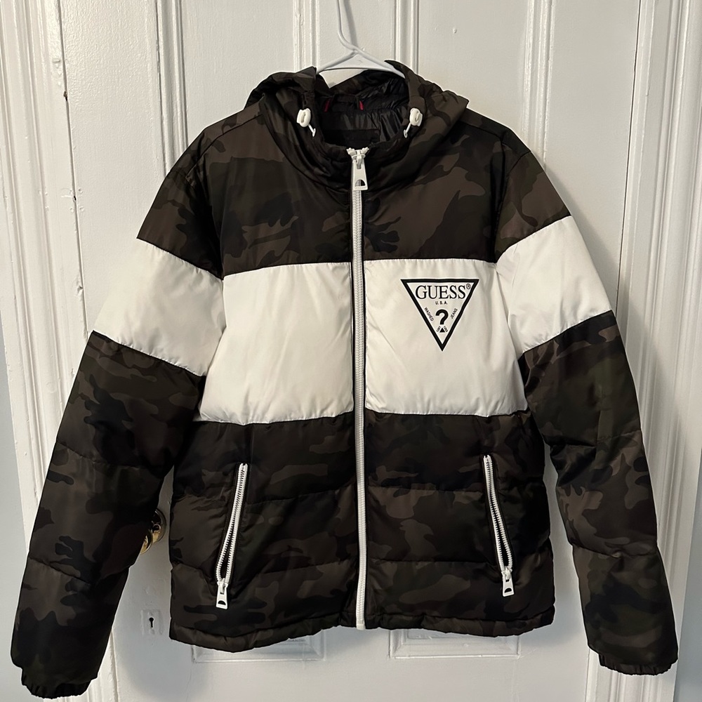 Guess Men's Large Puffer Coat